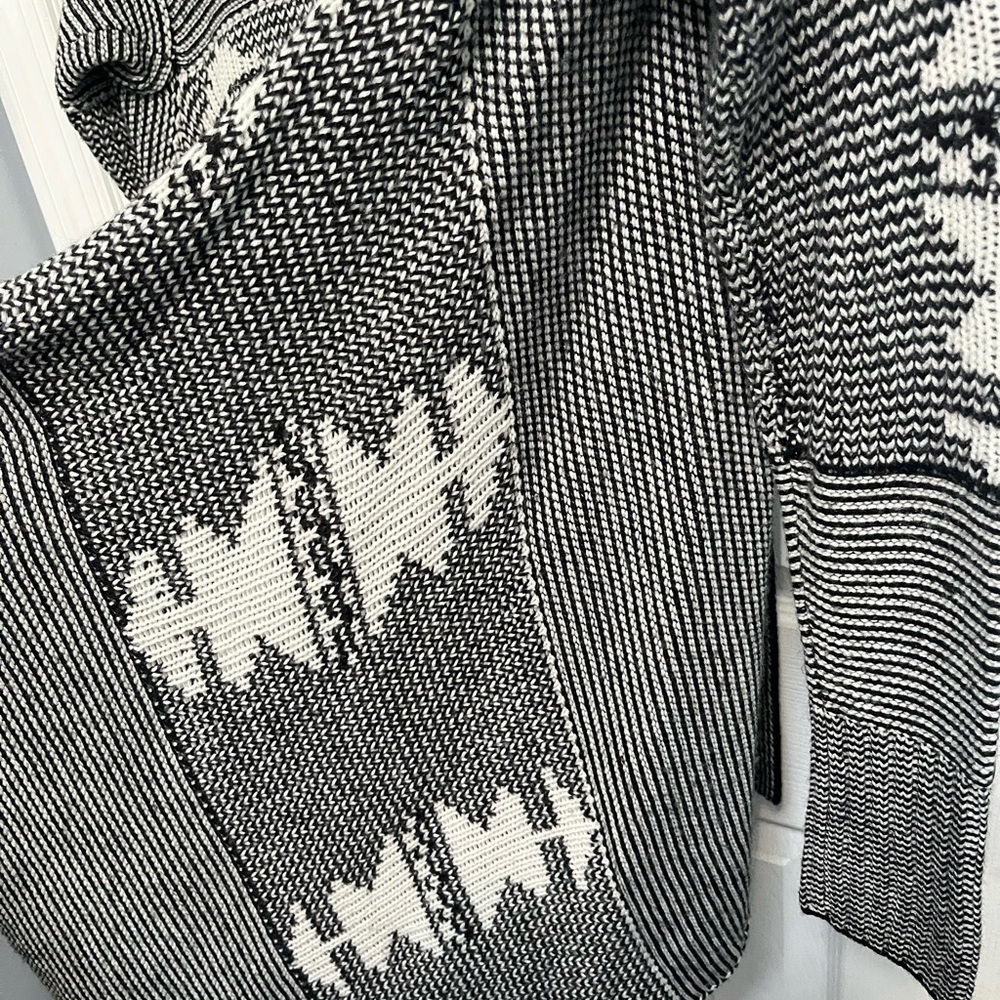 BB Dakota Women's Large Wool Blend Shawl Open Front Cardigan Sweater Black White - Picture 8 of 14